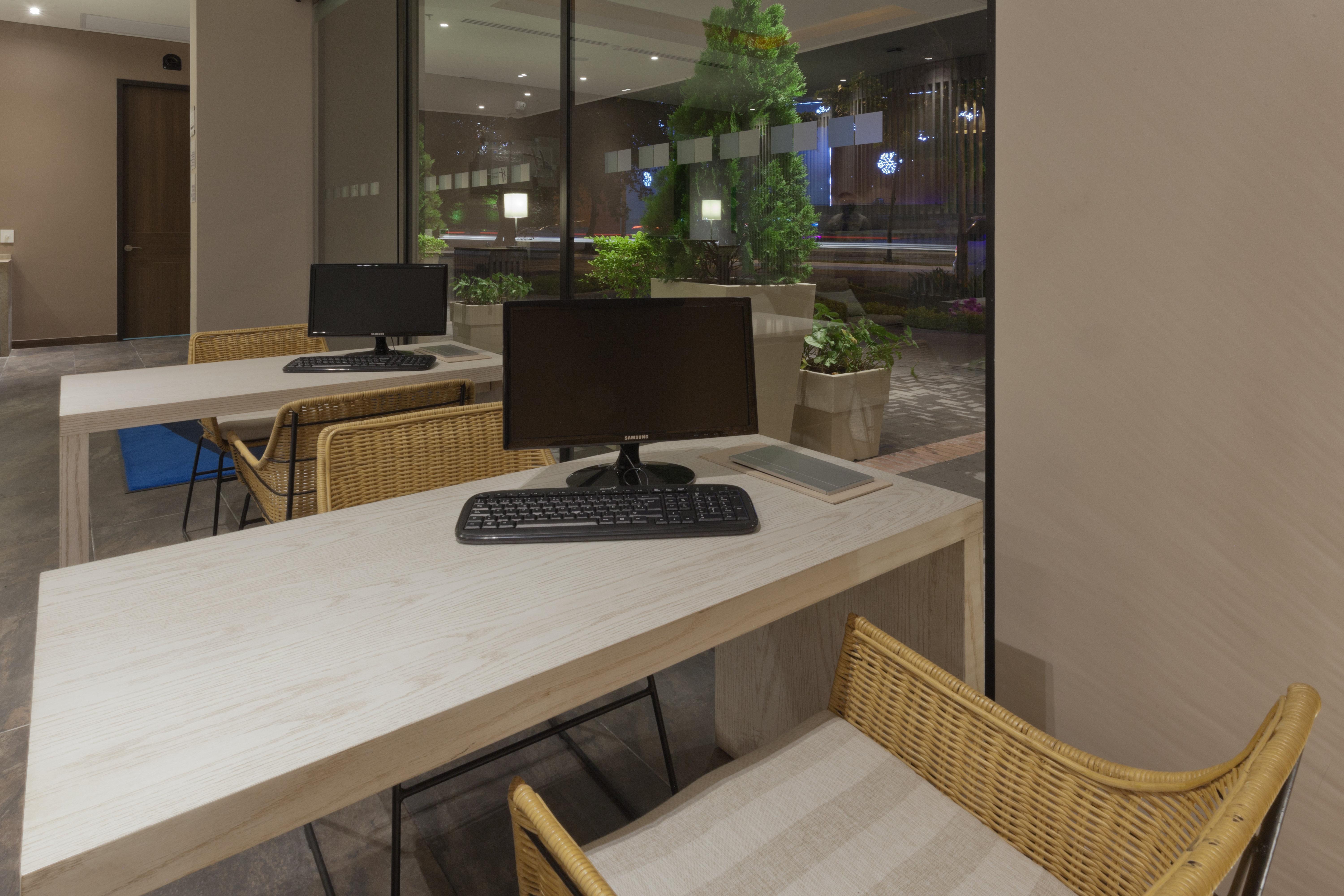Holiday Inn Express Yopal By Ihg מראה חיצוני תמונה