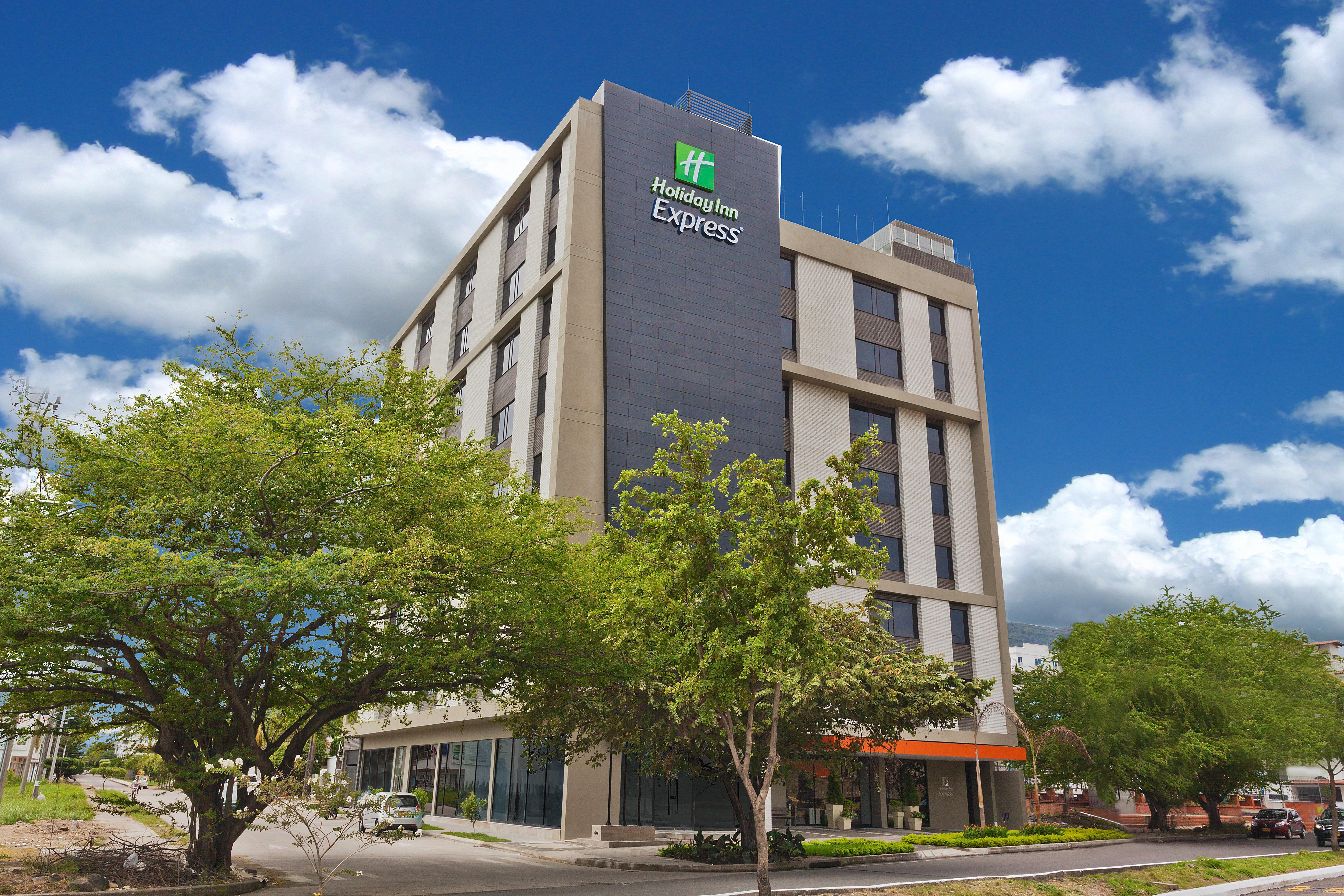 Holiday Inn Express Yopal By Ihg מראה חיצוני תמונה