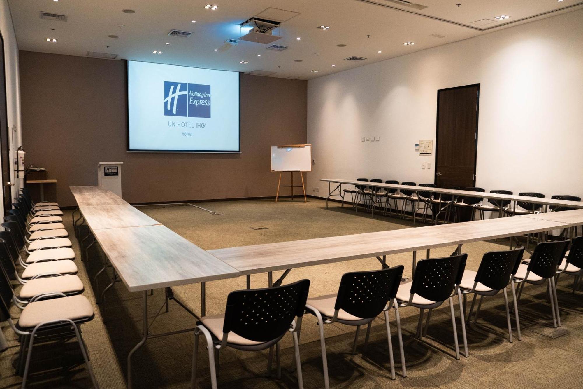 Holiday Inn Express Yopal By Ihg מראה חיצוני תמונה