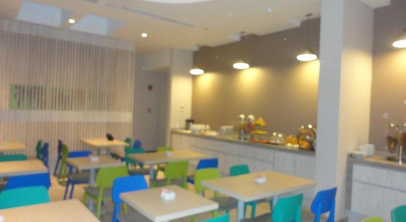 Holiday Inn Express Yopal By Ihg מראה חיצוני תמונה